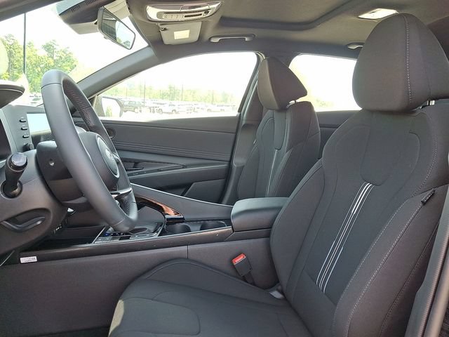 New 2026 Hyundai Elantra SEL Sport Premium FWD image 15
