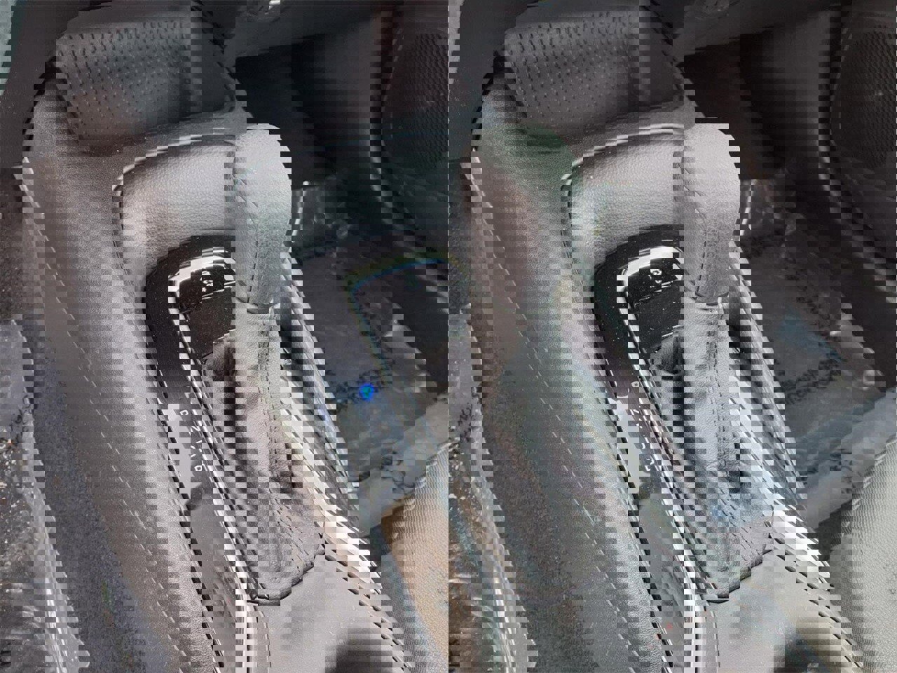 Used 2025 Toyota Corolla LE image 22