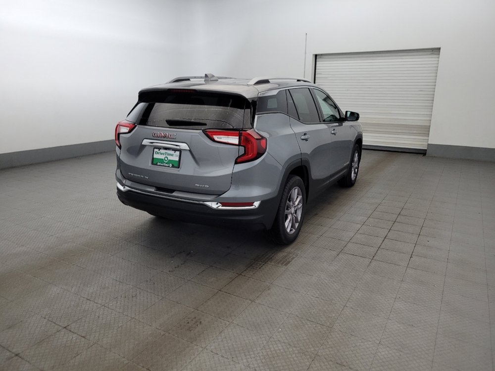 Used 2023 GMC Terrain SLT AWD/4WD image 9