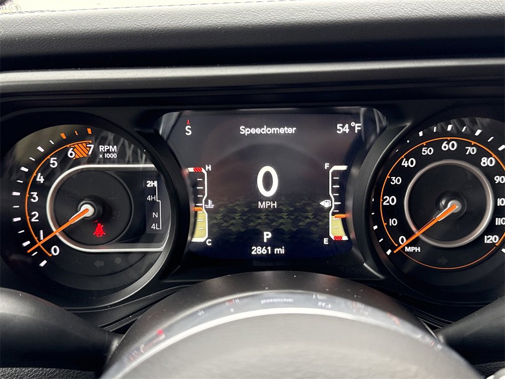 Certified 2025 Jeep Wrangler Sahara w/ Safety Group image 40