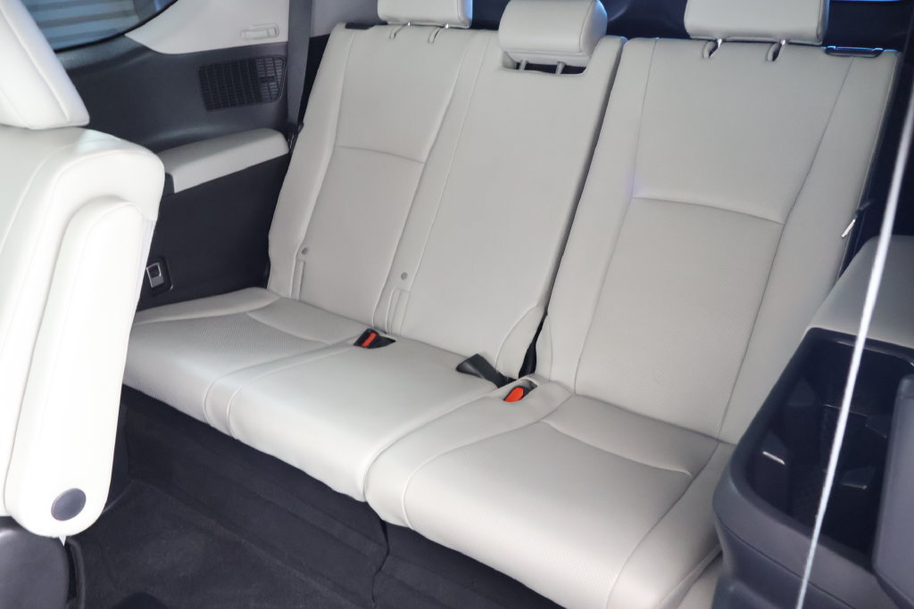 Used 2024 Toyota Grand Highlander FWD image 11