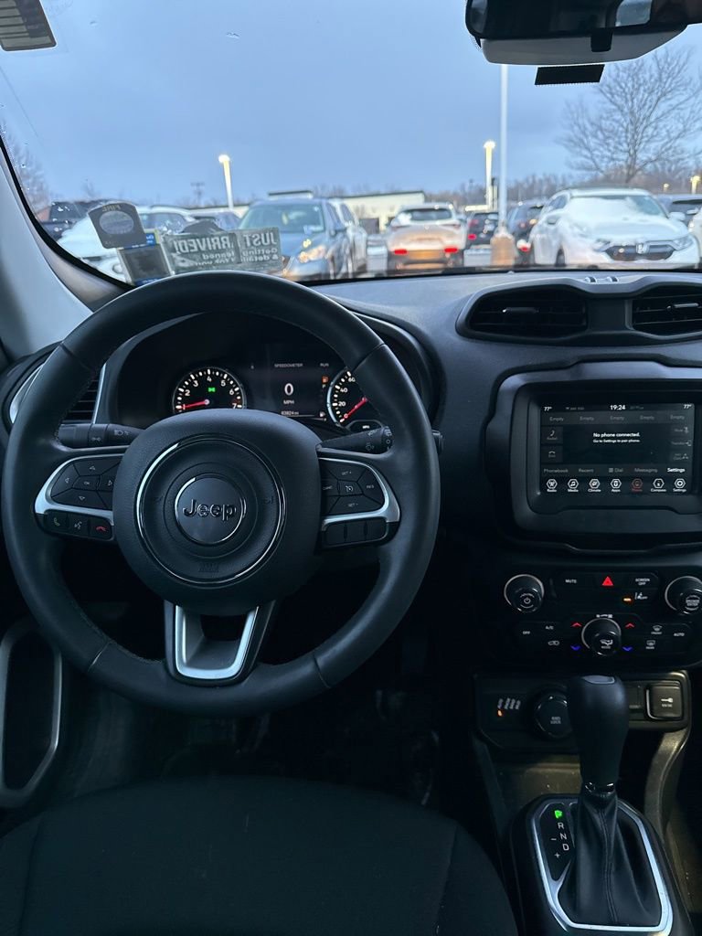 Used 2021 Jeep Renegade Latitude image 10