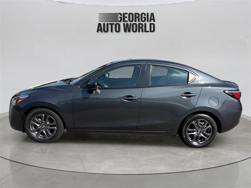 Used 2019 Toyota Yaris XLE FWD image 9