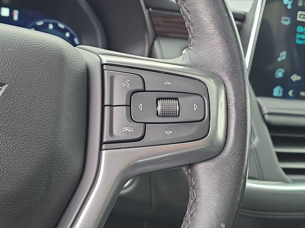 Used 2023 Chevrolet Suburban LT w/ LT Signature Plus Package image 23