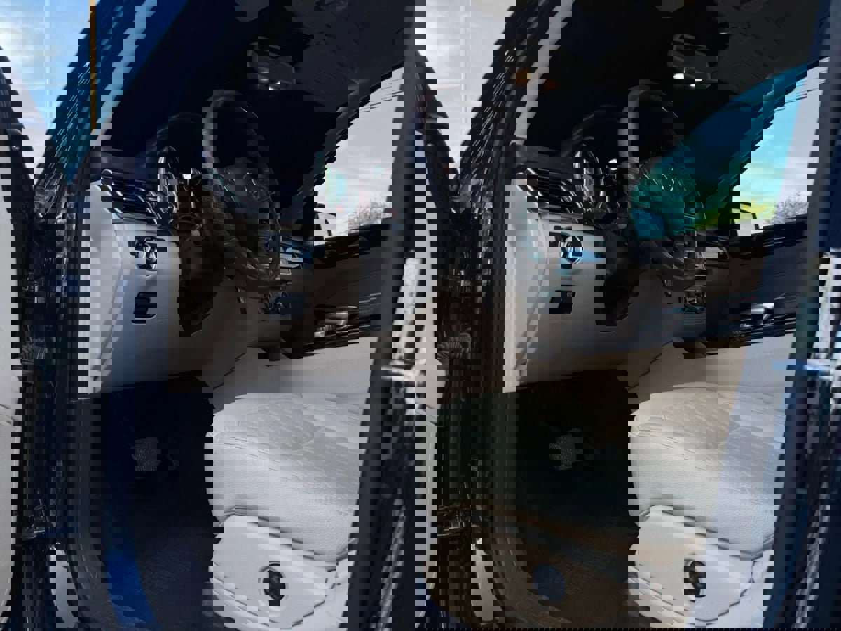 Used 2017 Mercedes-Benz GLE 350 4MATIC image 41