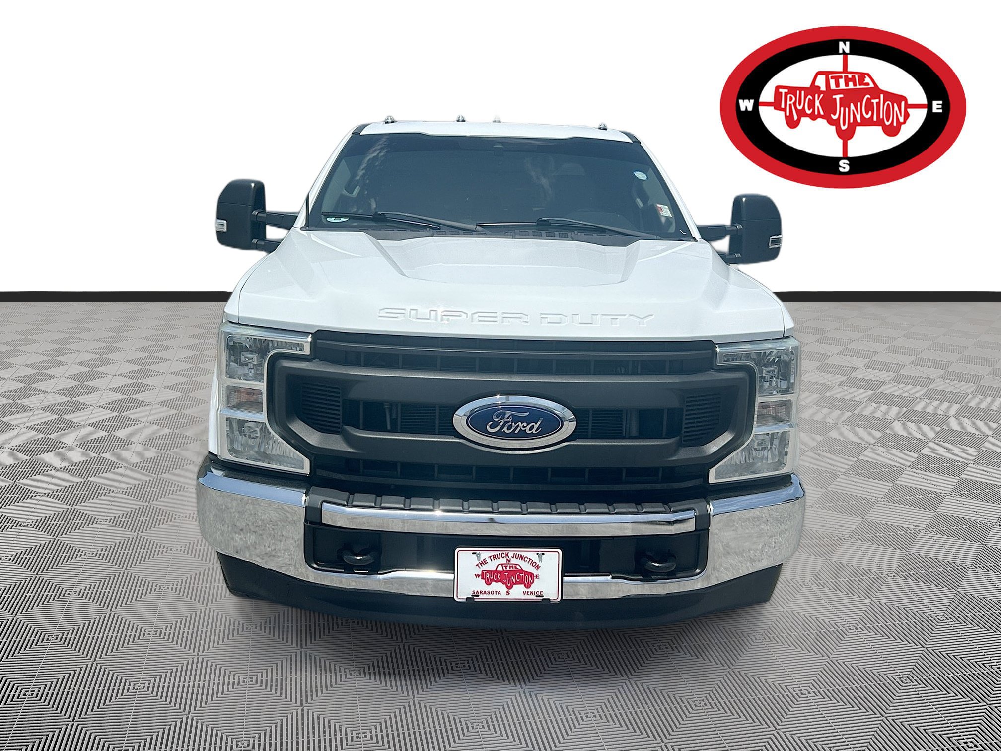 Used 2022 Ford F250 XL w/ Power Equipment Group RWD image 2
