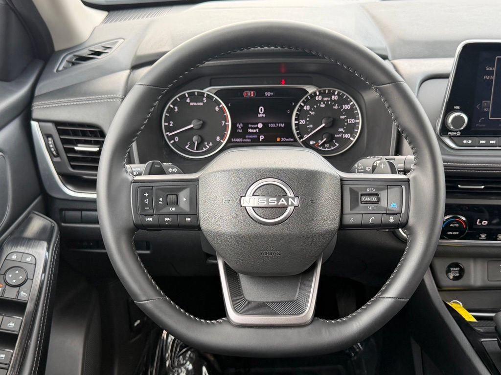 Used 2026 Nissan Rogue SV FWD image 39