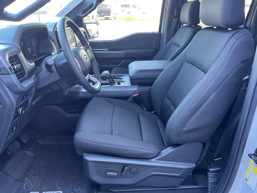 New 2026 Ford F150 XLT w/ Equipment Group 302A MID AWD/4WD image 12