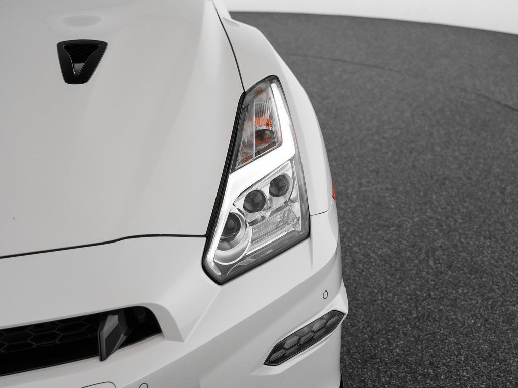 Used 2024 Nissan GT-R Premium w/ Premium Interior Package AWD/4WD image 47