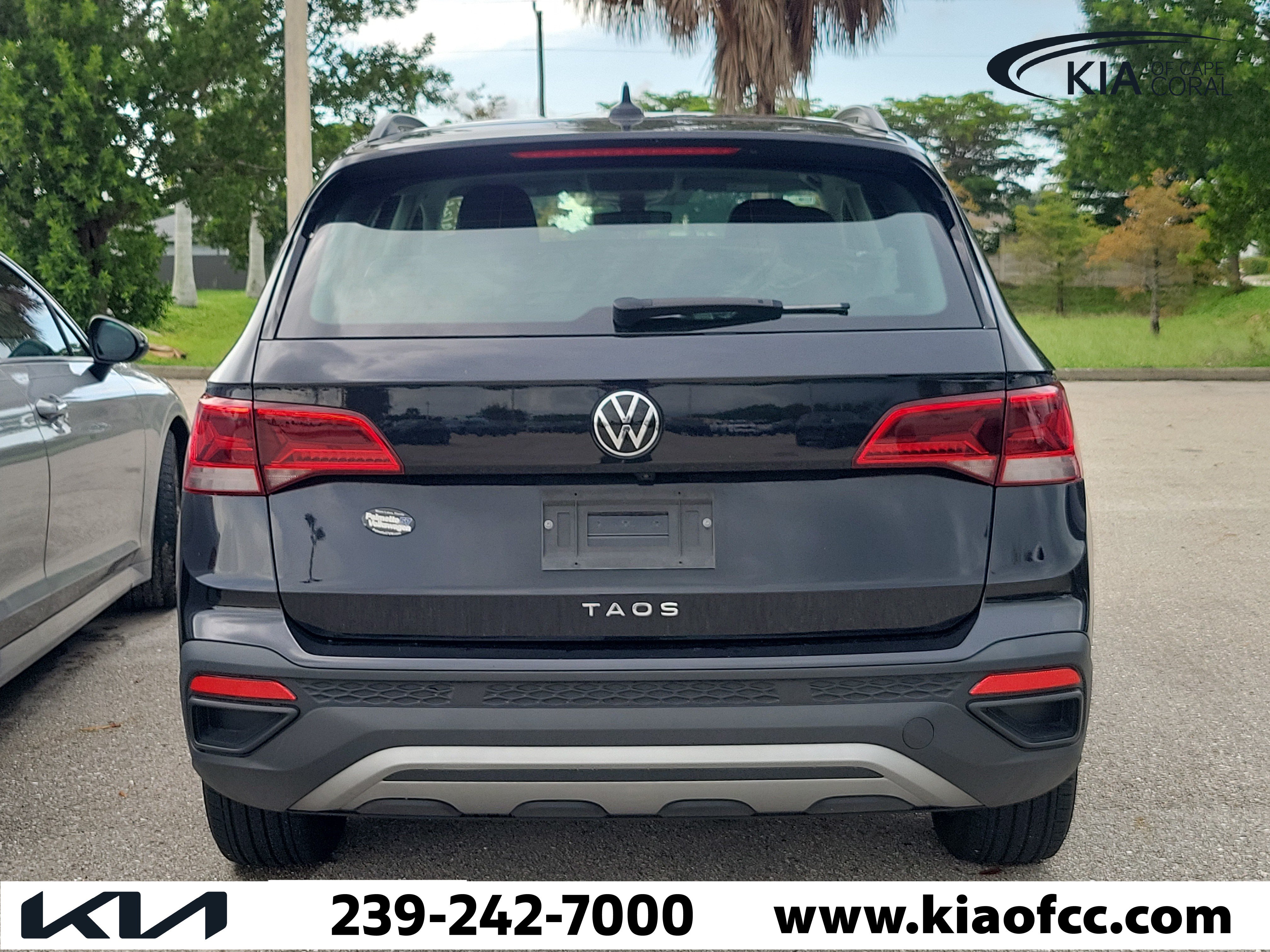 Used 2024 Volkswagen Taos S FWD image 5