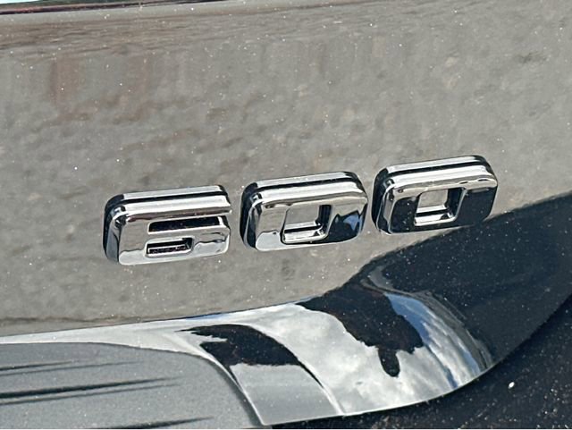New 2026 Cadillac Escalade Platinum Sport w/ LPO, ONYX Package AWD/4WD image 15