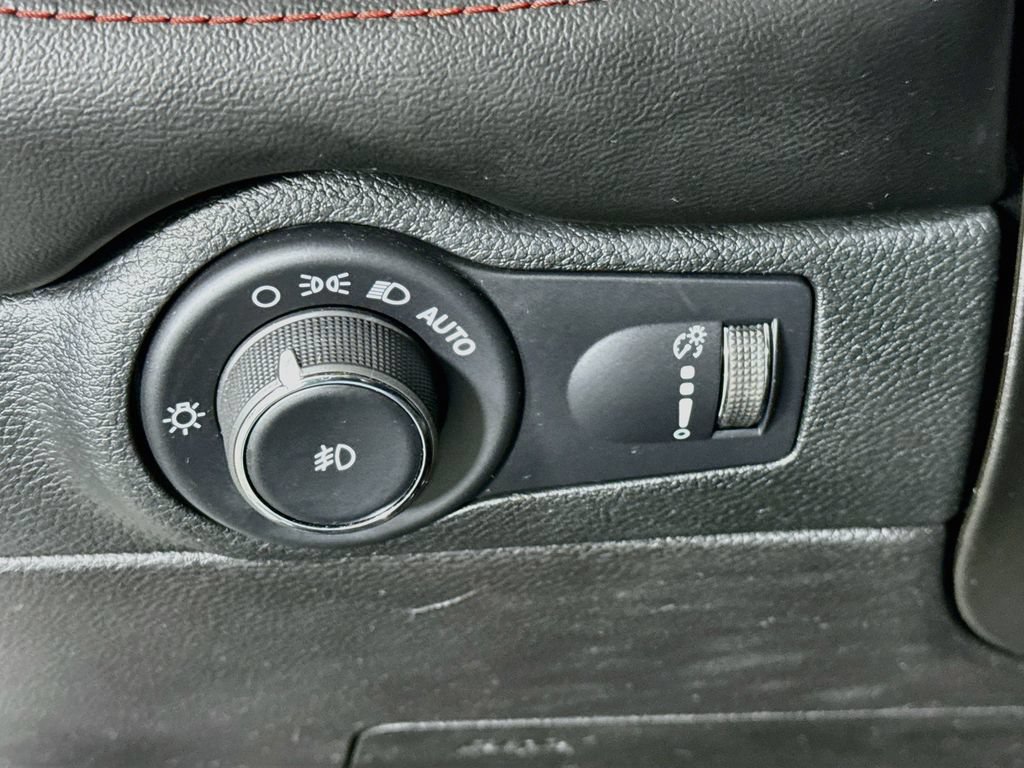 Used 2023 Dodge Durango R/T AWD/4WD image 20