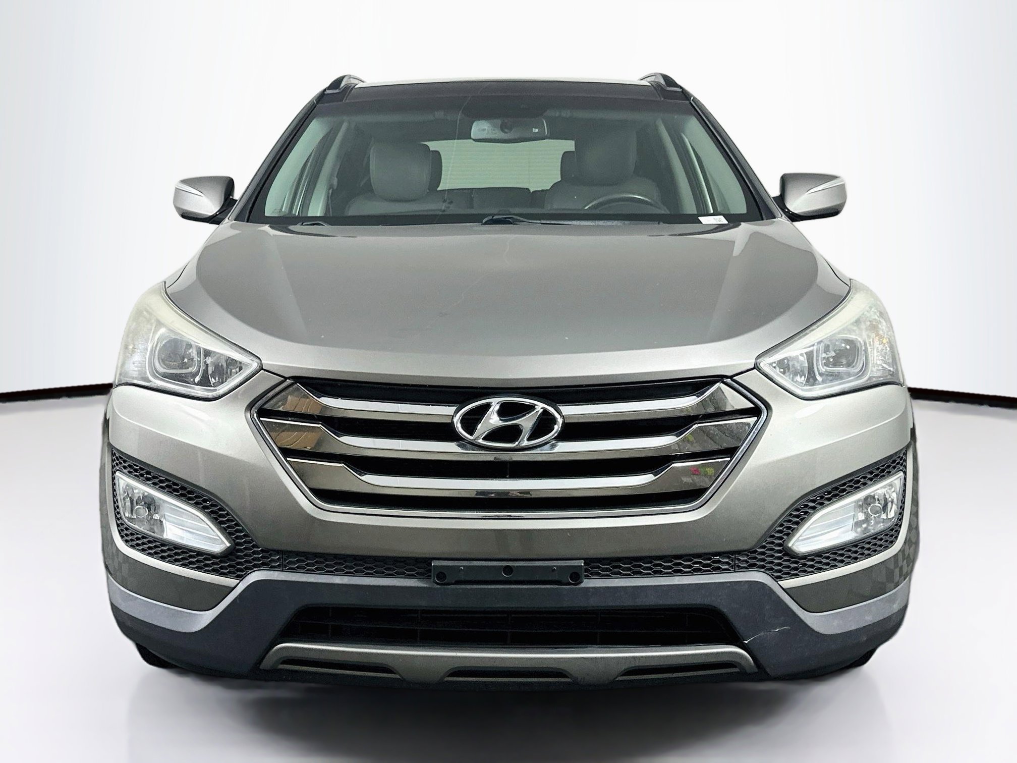 Used 2014 Hyundai Santa Fe Sport w/ Technology Package 04 FWD image 2