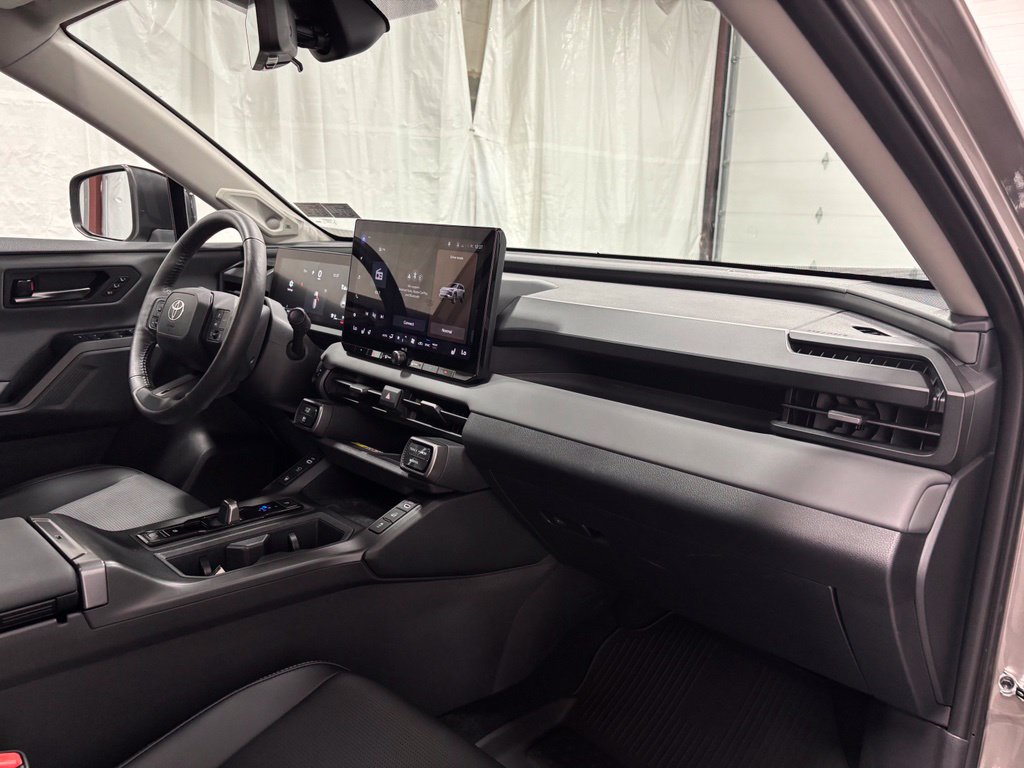 Used 2026 Toyota RAV4 Limited AWD/4WD image 57