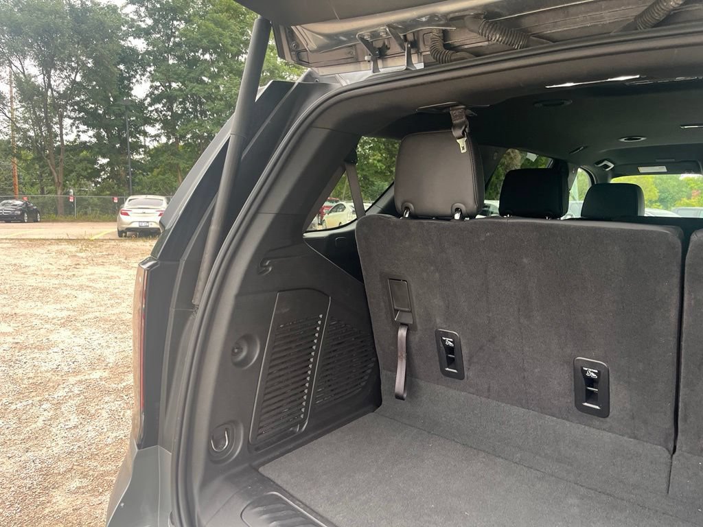 Used 2025 Chevrolet Tahoe LT AWD/4WD image 13