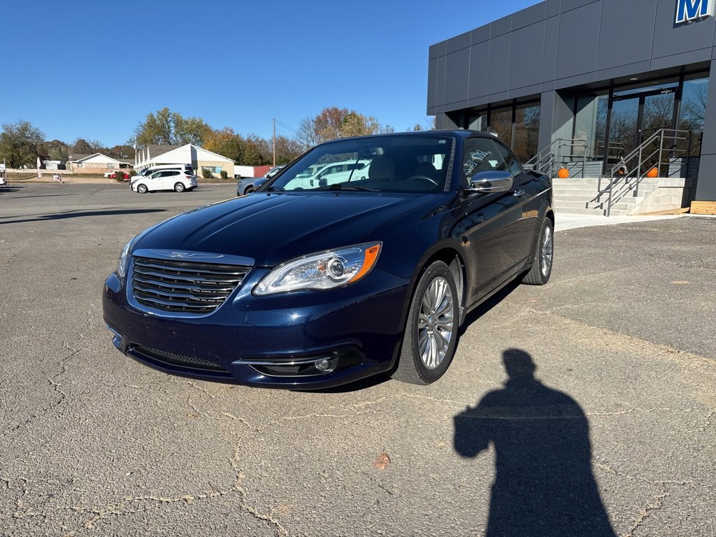 Used 2014 Chrysler 200 Limited image 2