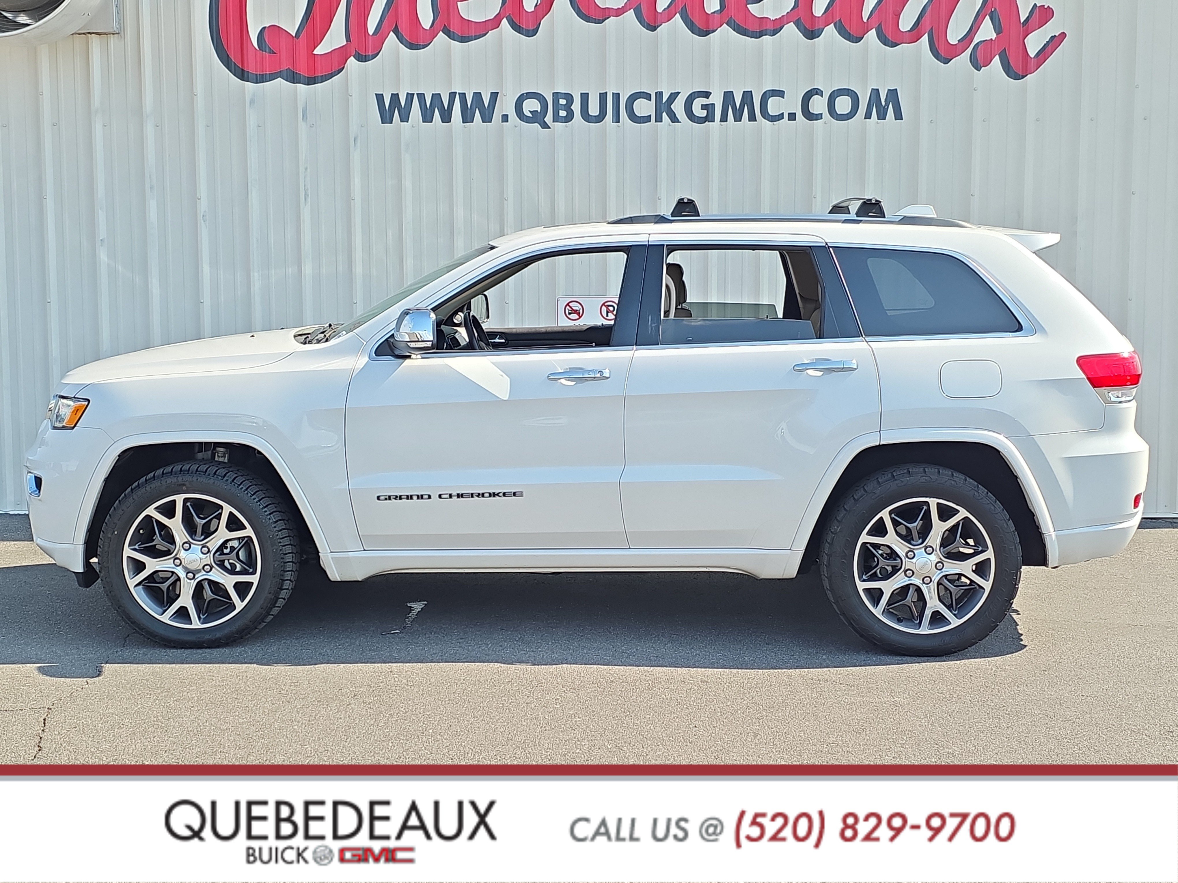 Used 2020 Jeep Grand Cherokee Overland AWD/4WD image 4