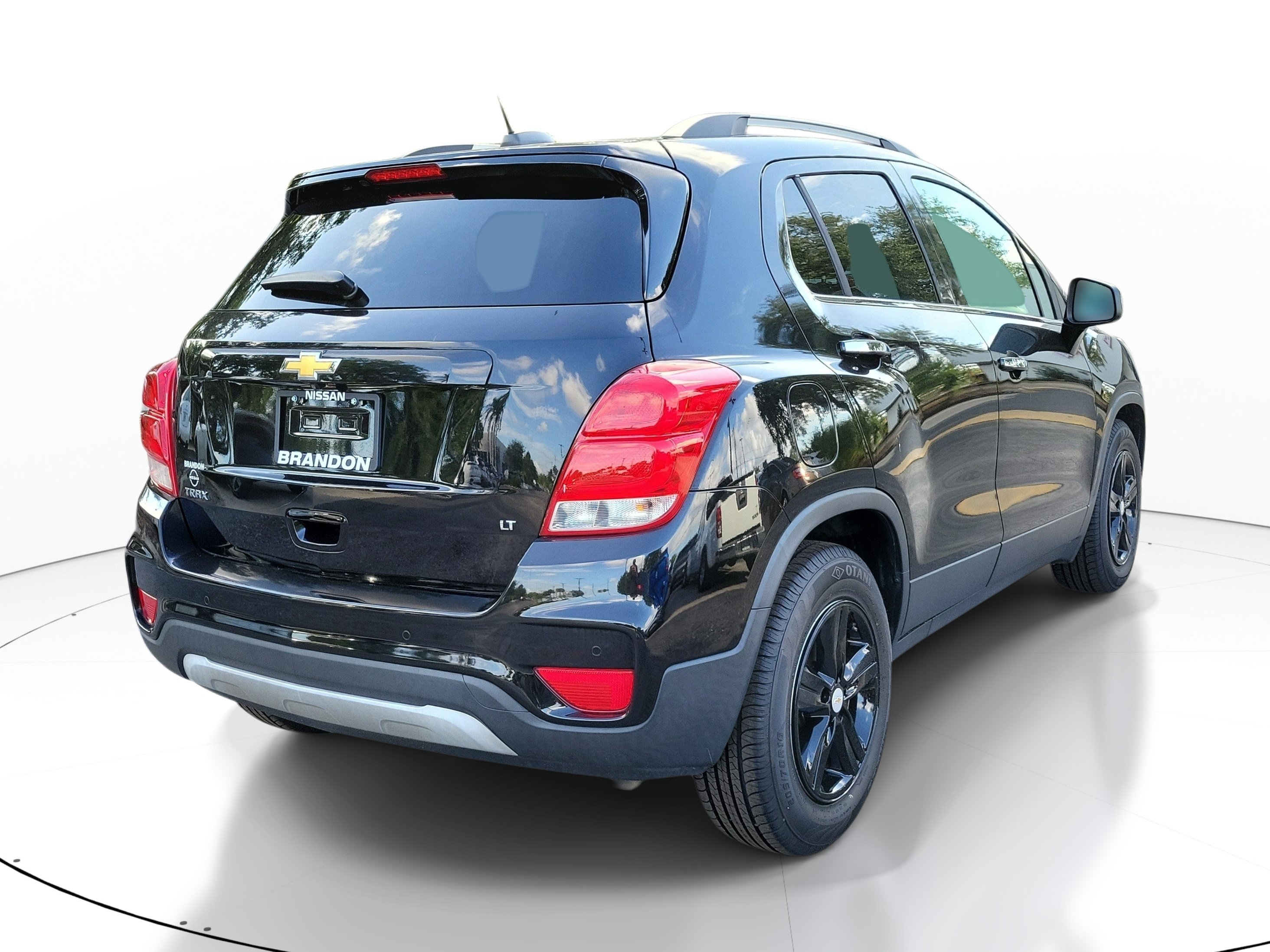 Used 2020 Chevrolet Trax LT w/ Driver Confidence Package FWD image 7