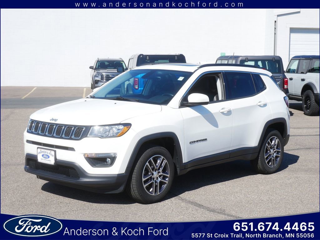 Used 2017 Jeep Compass Latitude w/ Popular Equipment Group image 1
