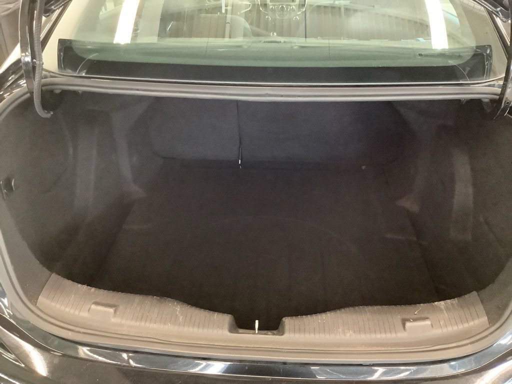 Used 2016 Chevrolet Cruze LT w/ Sun And Sound Package FWD image 18