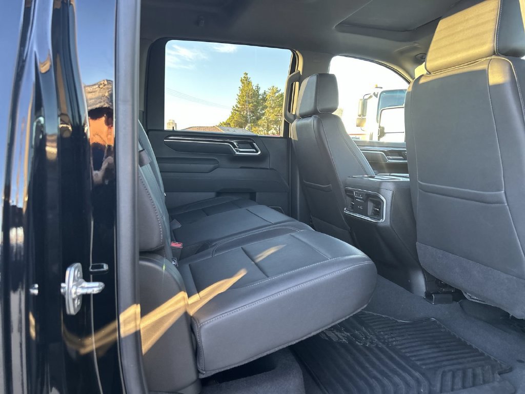 Certified 2025 Chevrolet Silverado 2500 LTZ w/ LTZ Premium Package AWD/4WD image 32