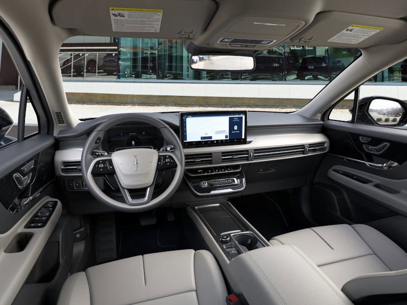 New 2026 Lincoln Corsair Premiere image 9