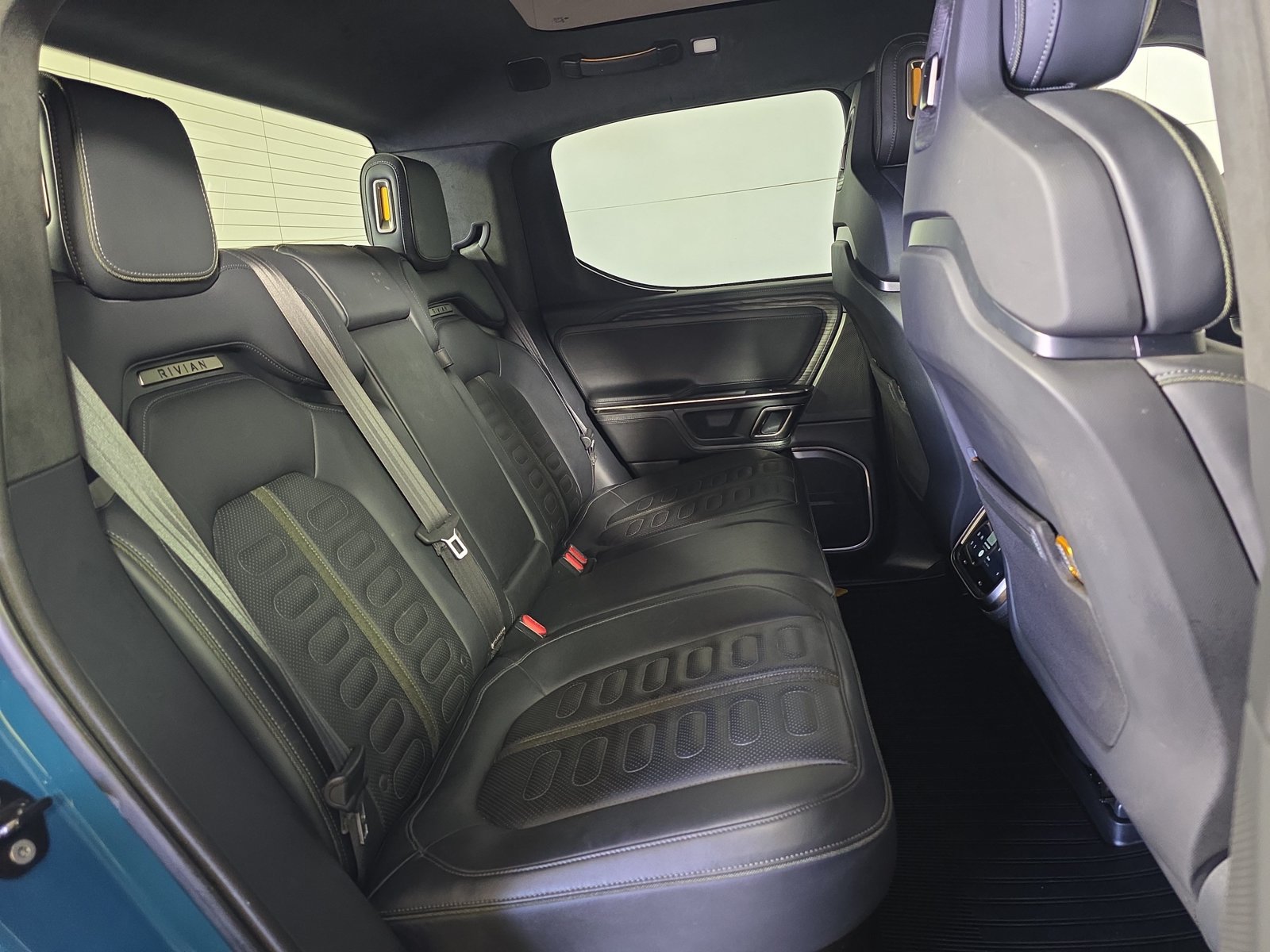 Used 2022 Rivian R1T Launch Edition AWD/4WD image 22