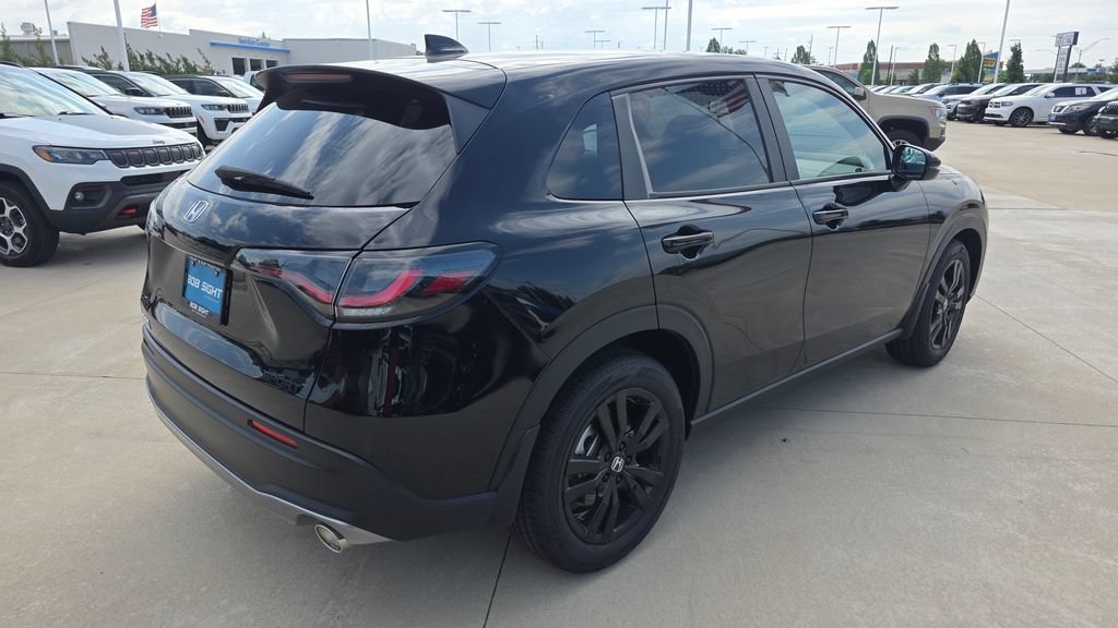 New 2026 Honda HR-V Sport image 5