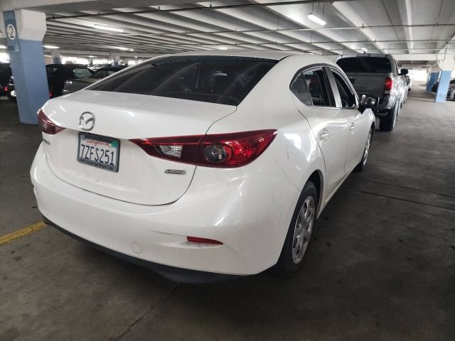 Used 2017 MAZDA MAZDA3 Sport FWD image 2