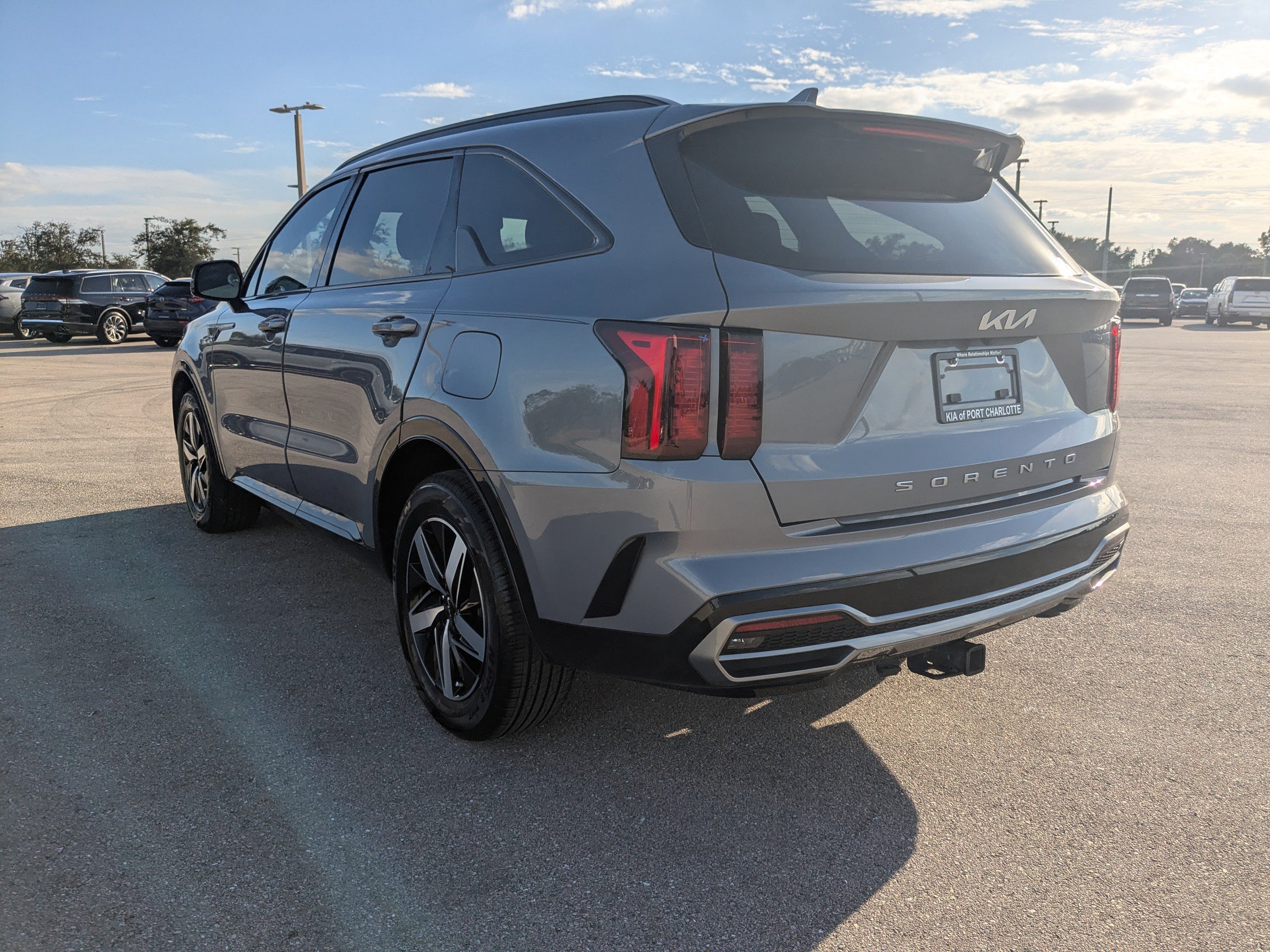 Certified 2022 Kia Sorento EX image 7