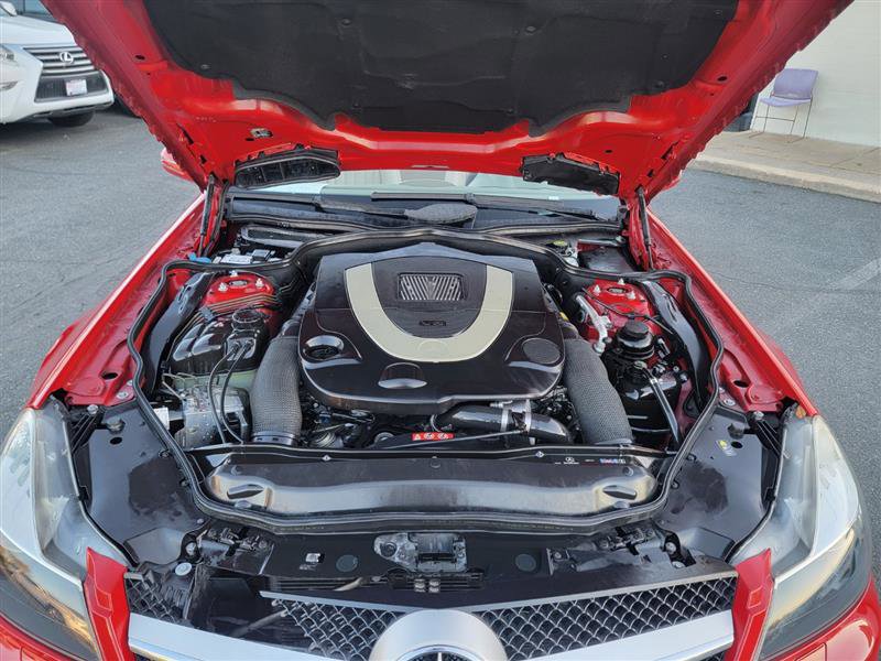 Used 2011 Mercedes-Benz SL 550 image 32