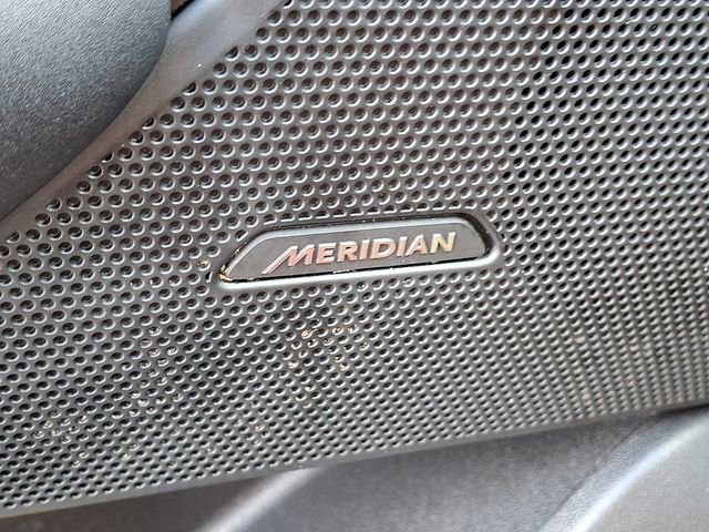 Used 2025 Land Rover Range Rover Velar Dynamic SE image 25