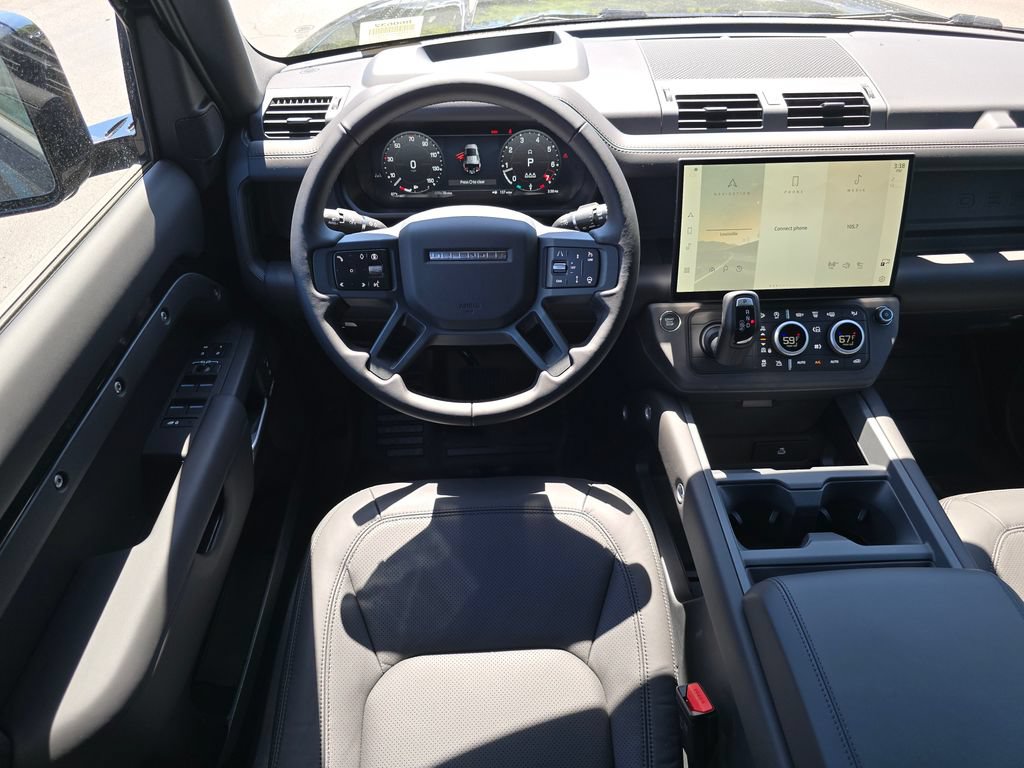 New 2026 Land Rover Defender 110 X-Dynamic SE AWD/4WD image 16