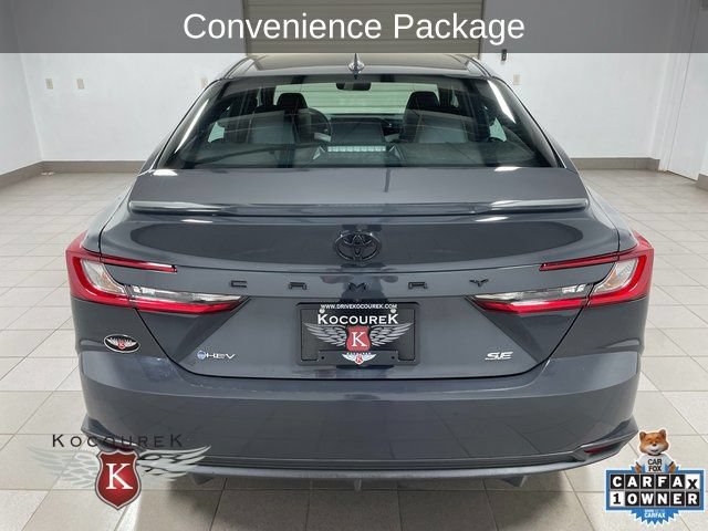 Used 2025 Toyota Camry SE w/ Convenience Package FWD image 5