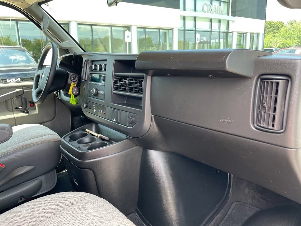 Used 2024 Chevrolet Express 3500 LS RWD image 29