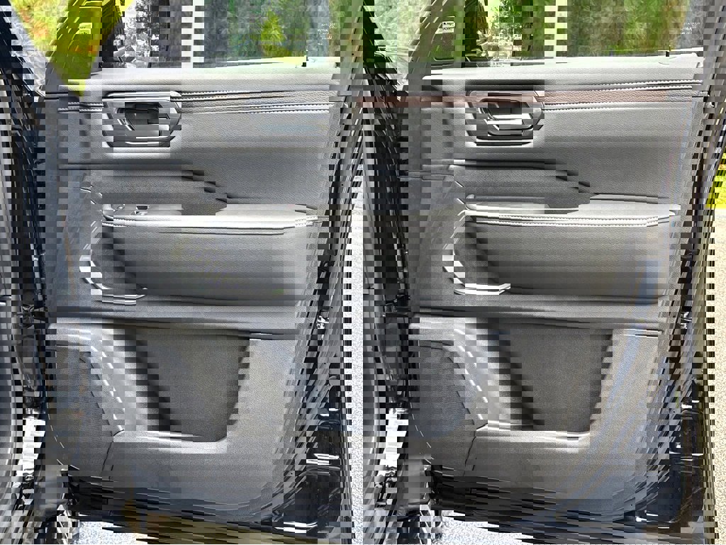 New 2026 Nissan Armada Platinum Reserve image 15