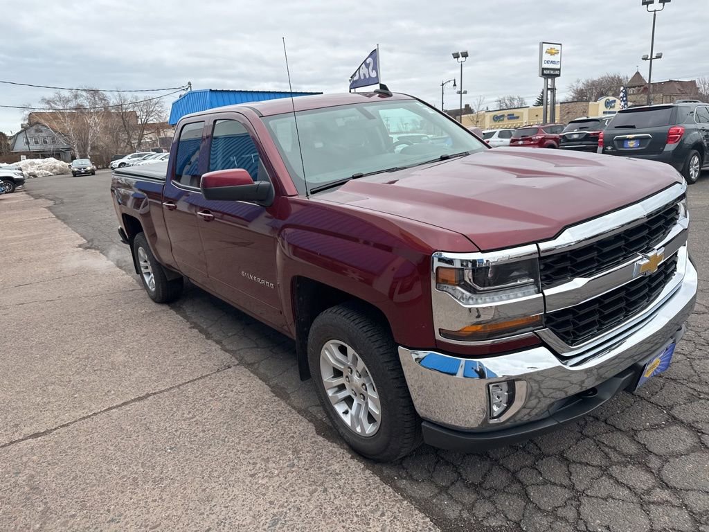 Used 2016 Chevrolet Silverado 1500 LT w/ All Star Edition AWD/4WD image 4
