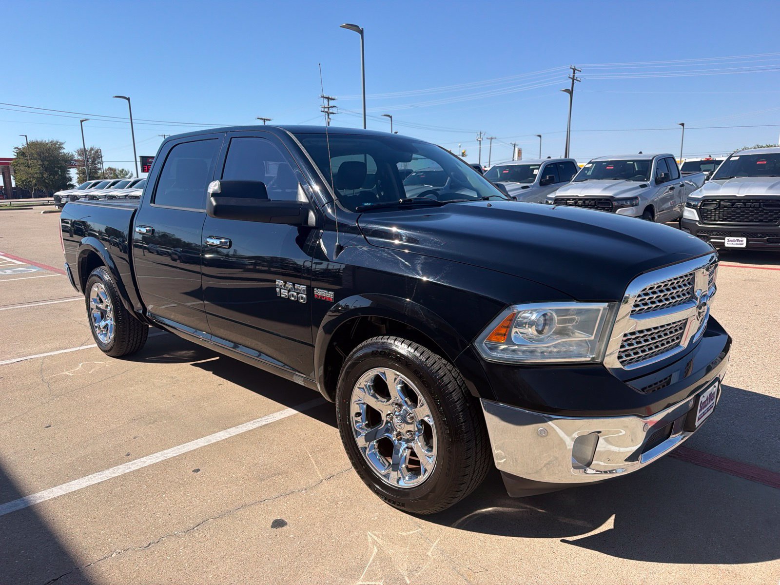 Used 2014 RAM 1500 Laramie w/ Convenience Group RWD image 3