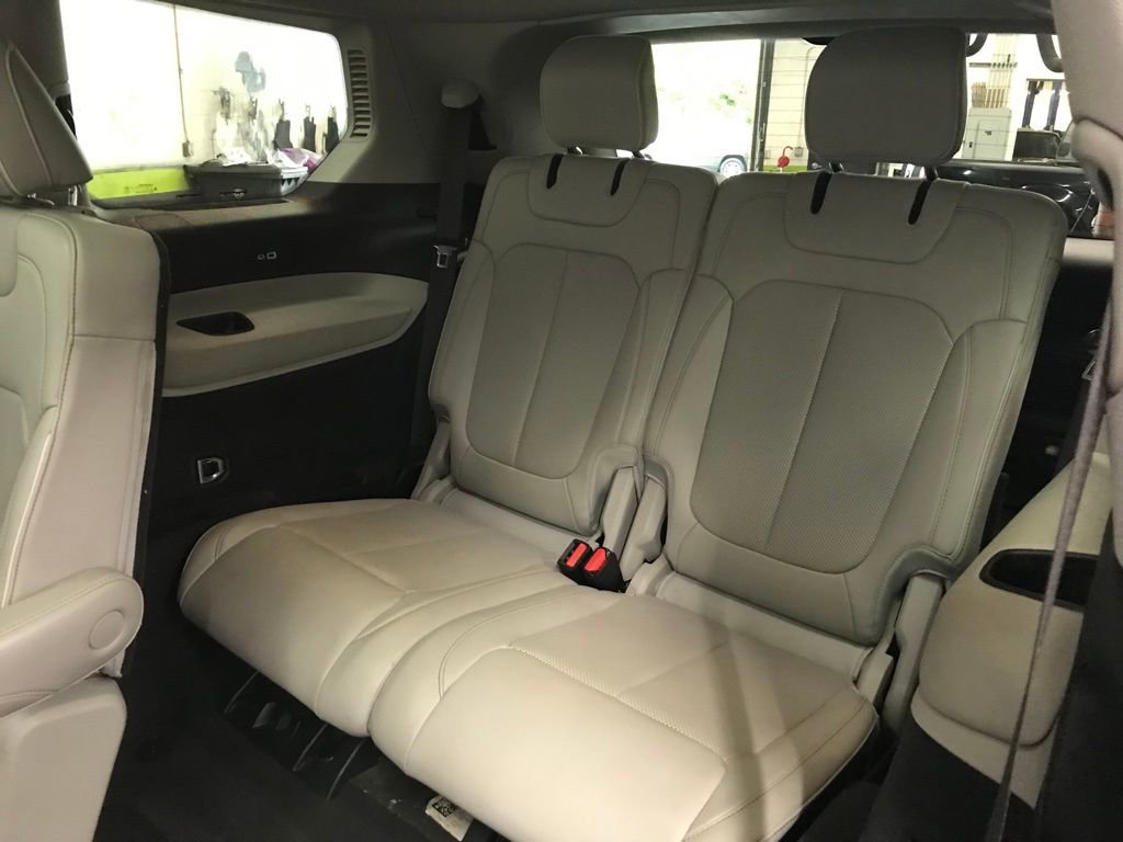 Used 2021 Jeep Grand Cherokee L Overland w/ Luxury Tech Group IV image 33