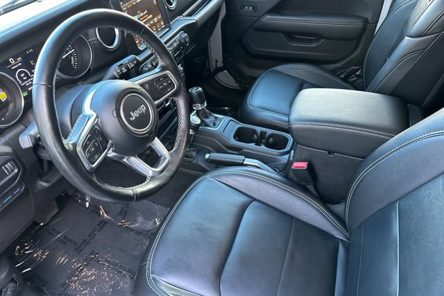 Used 2023 Jeep Wrangler Unlimited Sahara w/ Cold Weather Group AWD/4WD image 10