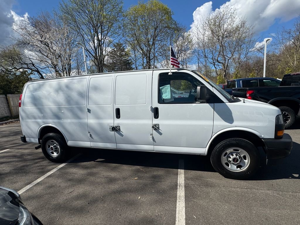 Certified 2023 GMC Savana 3500 Extended w/ Driver Convenience Package RWD image 3