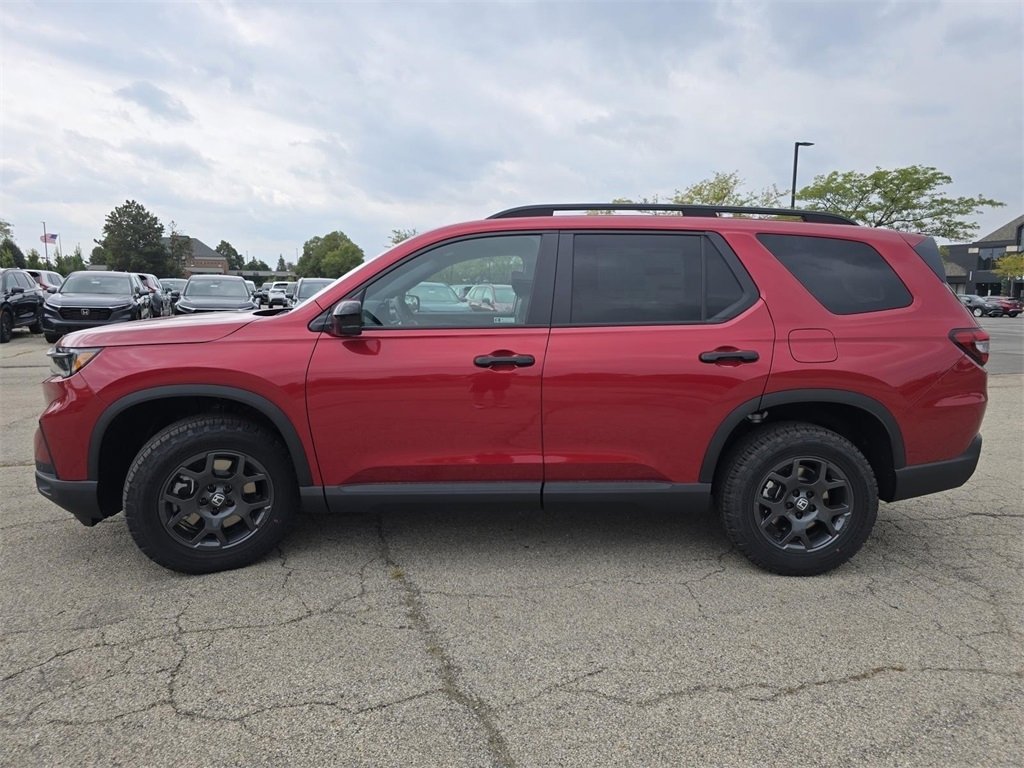 New 2025 Honda Pilot TrailSport image 17