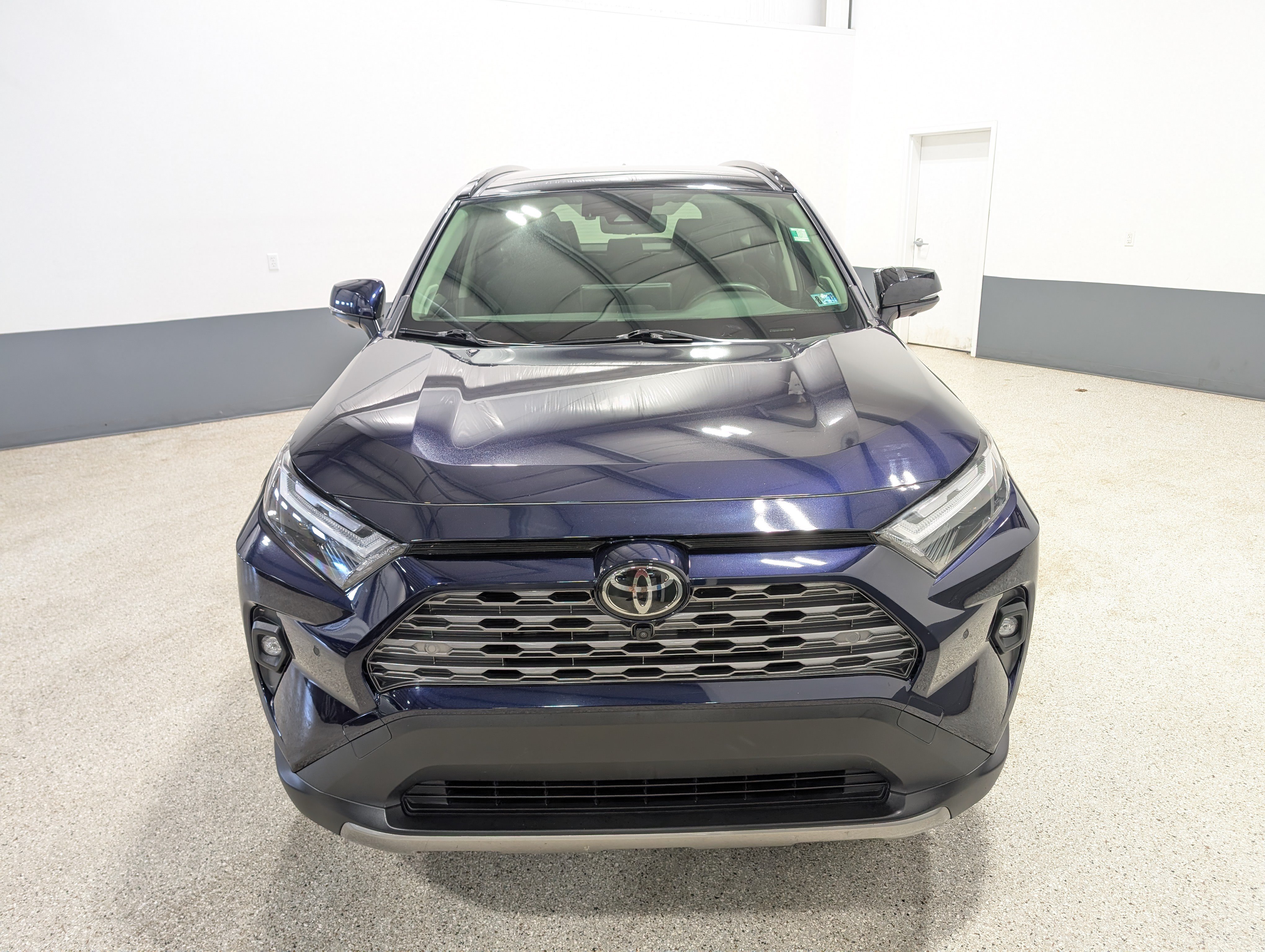 Used 2023 Toyota RAV4 Limited AWD/4WD image 8