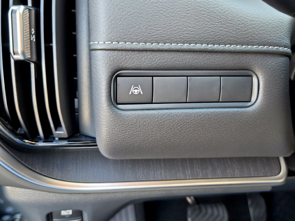New 2026 Nissan Armada SV RWD image 18