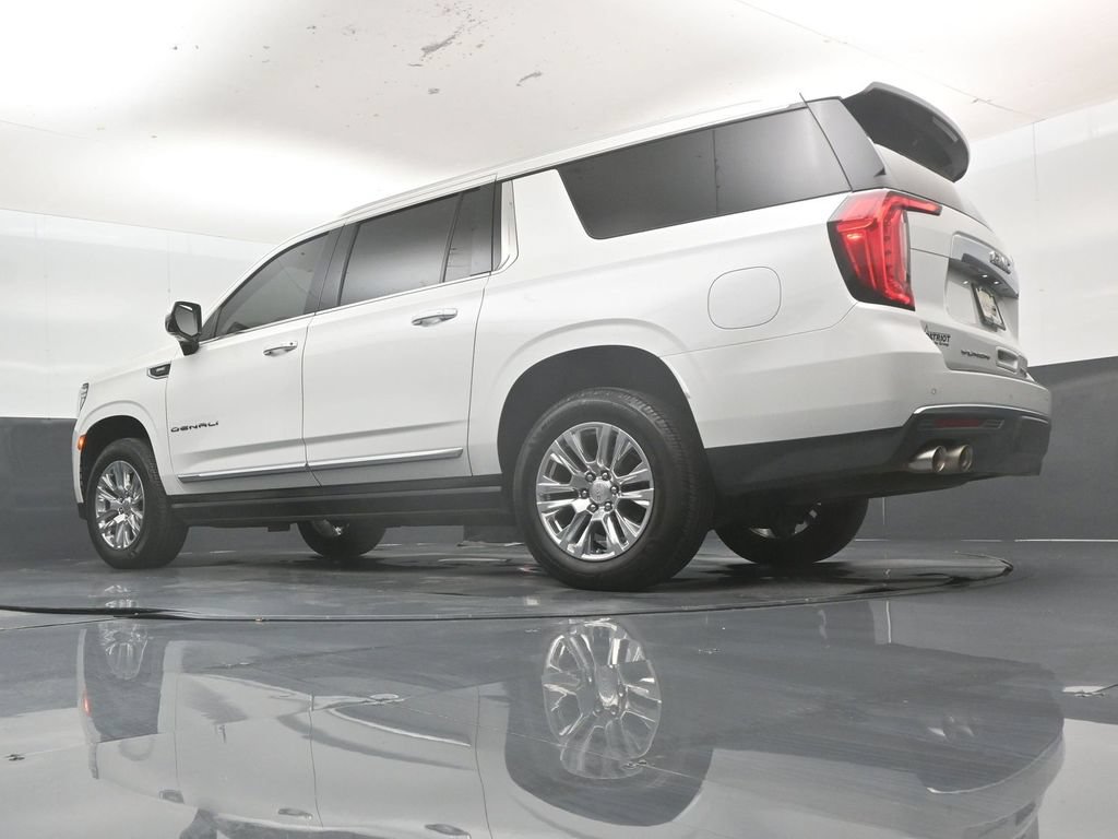 Used 2022 GMC Yukon XL Denali AWD/4WD image 57