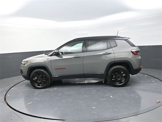 Used 2024 Jeep Compass Trailhawk image 5