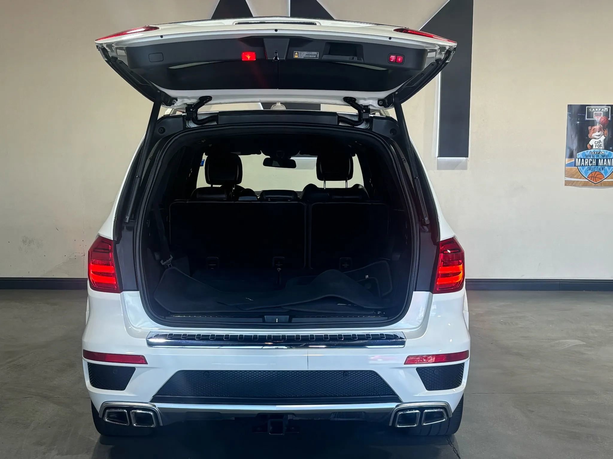 Used 2014 Mercedes-Benz GL 63 AMG 4MATIC image 10