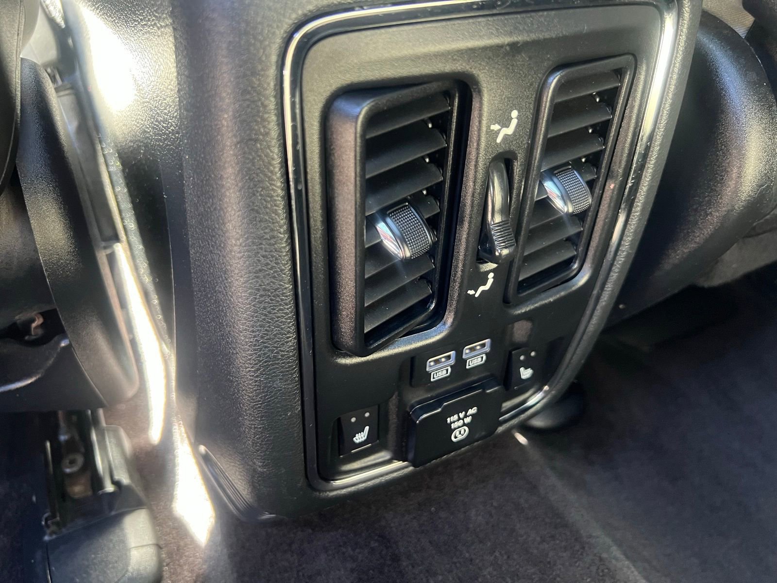 Used 2018 Jeep Grand Cherokee Limited AWD/4WD image 26