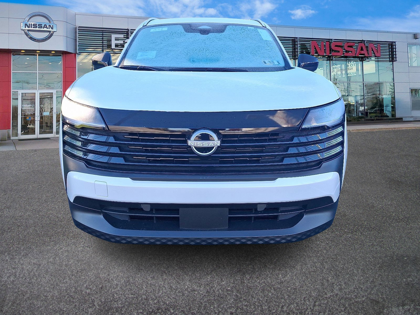 New 2026 Nissan Kicks SV w/ SV Premium Package image 2