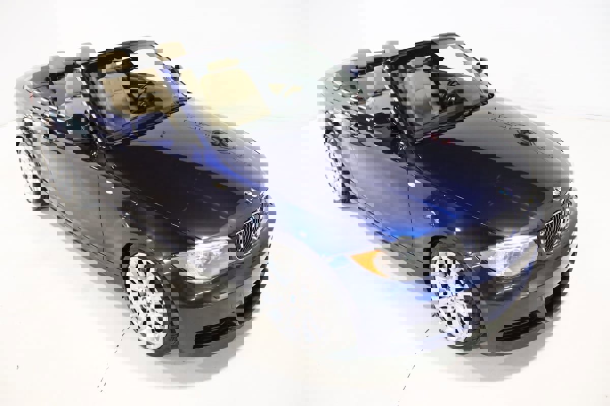 Used 2012 BMW 135i Convertible image 9